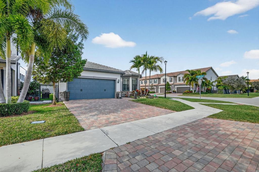 4785 San Fratello Circle, Lake Worth, FL 33467