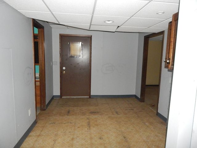 513 S 7th Street, Eldridge, IA 52748