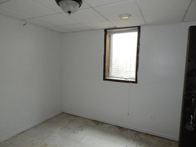 513 S 7th Street, Eldridge, IA 52748