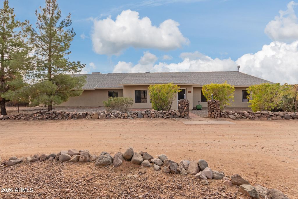 313 W SADDLE MOUNTAIN Road, Phoenix, AZ 85086 — photo 2