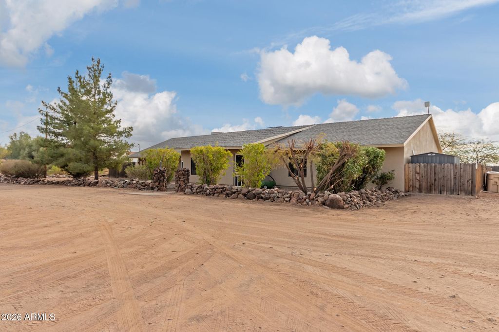 313 W SADDLE MOUNTAIN Road, Phoenix, AZ 85086 — photo 5