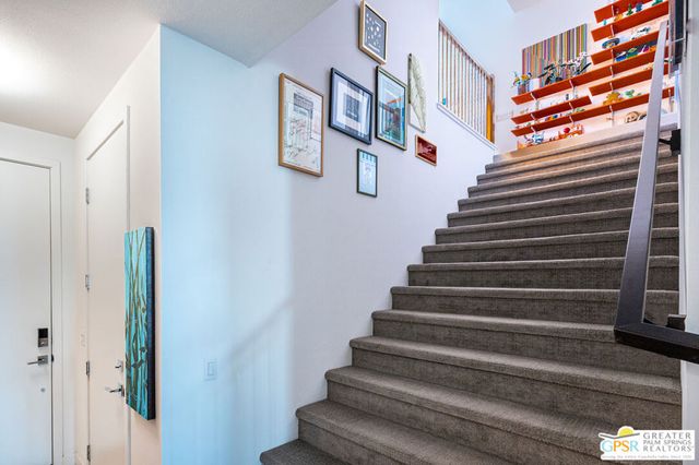 274 Mayfair Way, Palm Springs, CA 92264