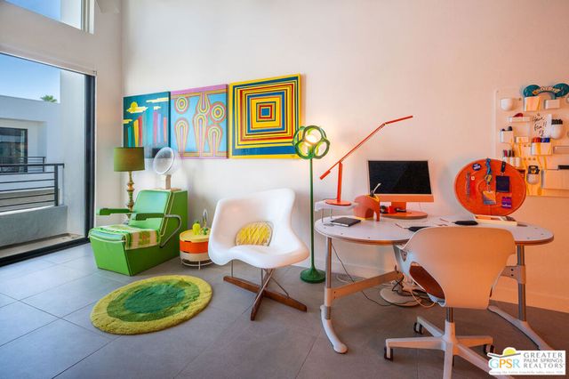 274 Mayfair Way, Palm Springs, CA 92264