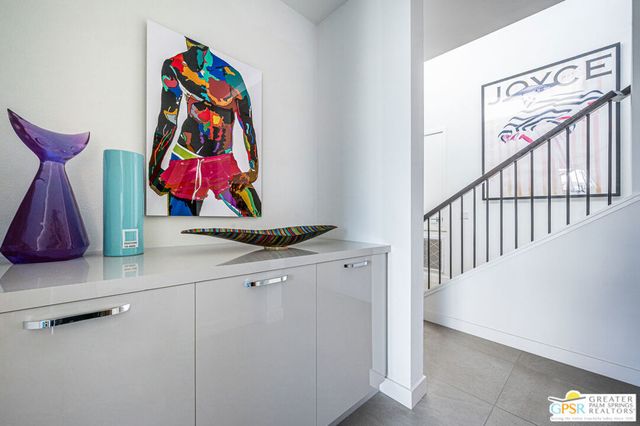 274 Mayfair Way, Palm Springs, CA 92264