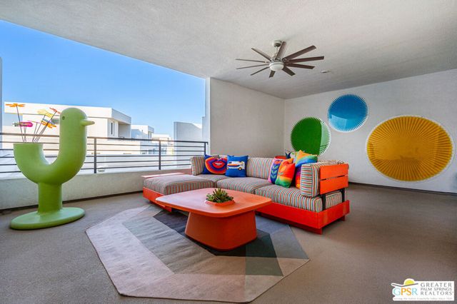 274 Mayfair Way, Palm Springs, CA 92264