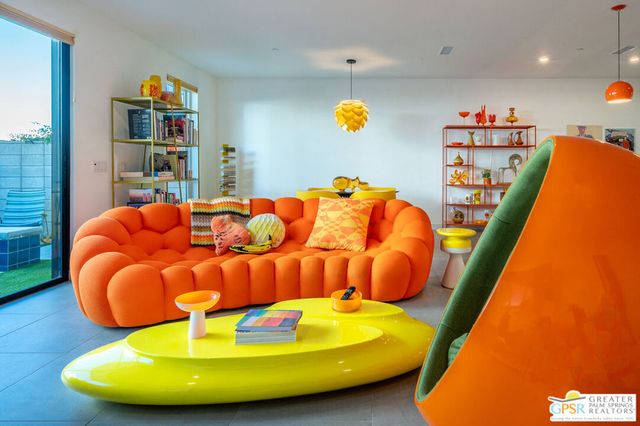 274 Mayfair Way, Palm Springs, CA 92264