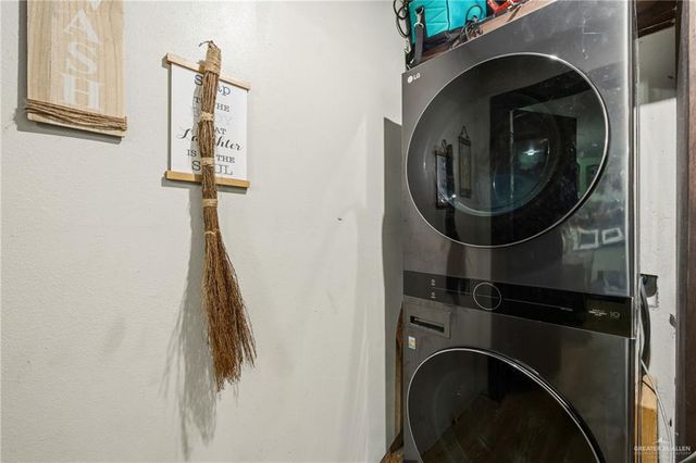 5305 La Cima Drive, Edinburg, TX 78542