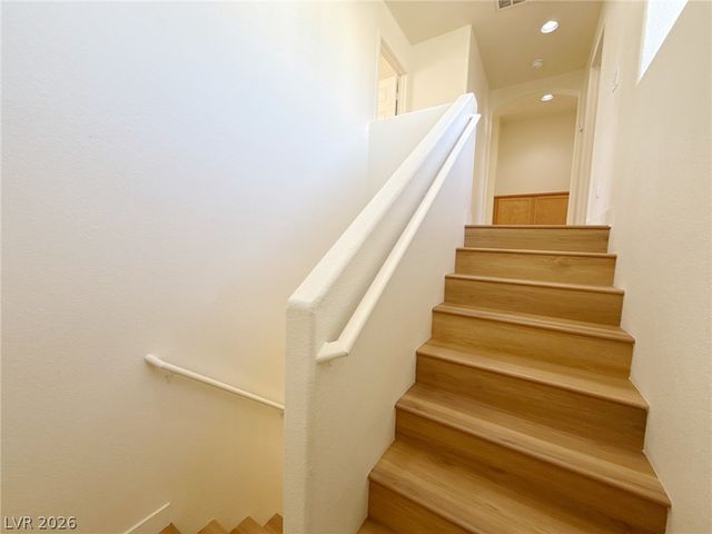 8042 Maidenhair Court, Las Vegas, NV 89139