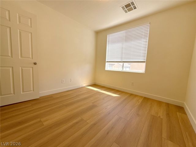 8042 Maidenhair Court, Las Vegas, NV 89139