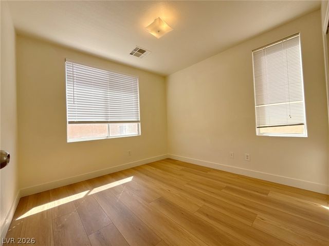 8042 Maidenhair Court, Las Vegas, NV 89139