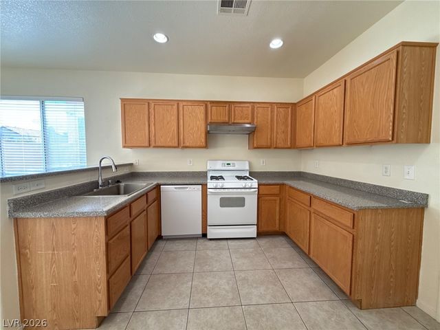 8042 Maidenhair Court, Las Vegas, NV 89139