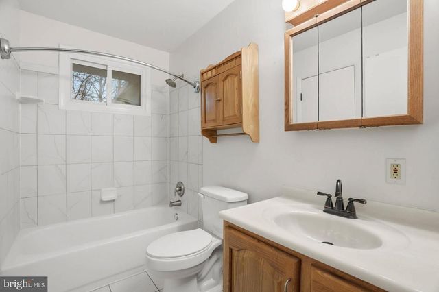 1909 PAGHAM RD, Glen Burnie, MD 21061