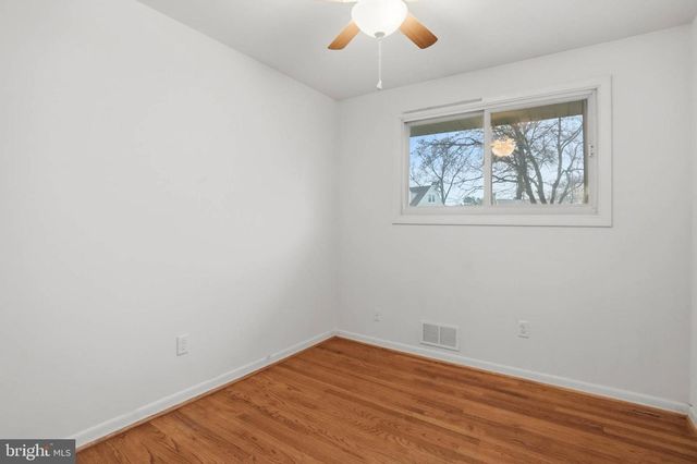 1909 PAGHAM RD, Glen Burnie, MD 21061