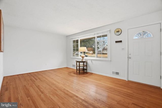 1909 PAGHAM RD, Glen Burnie, MD 21061