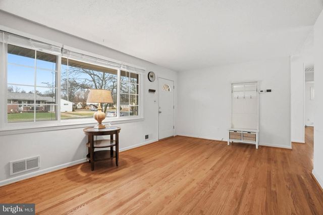 1909 PAGHAM RD, Glen Burnie, MD 21061