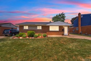 36106 Canyon Drive, Westland, MI 48186
