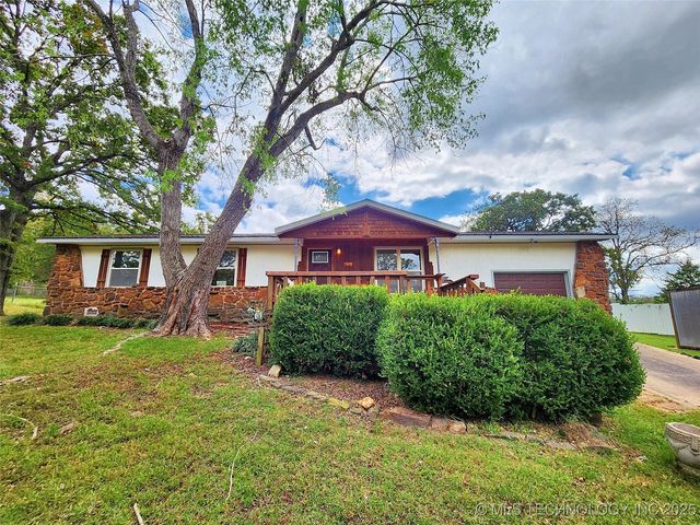 16809 W 790 Road, Tahlequah, OK 74464