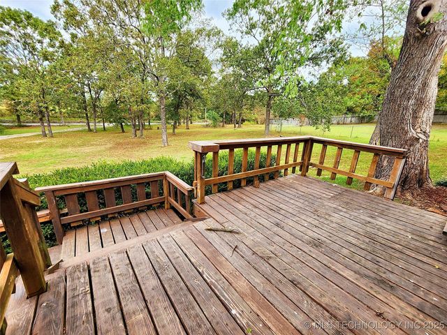 16809 W 790 Road, Tahlequah, OK 74464