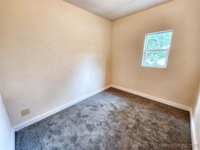 16809 W 790 Road, Tahlequah, OK 74464