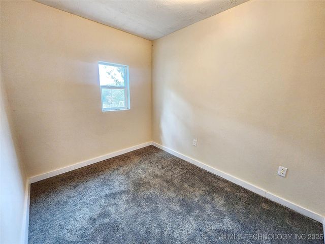 16809 W 790 Road, Tahlequah, OK 74464