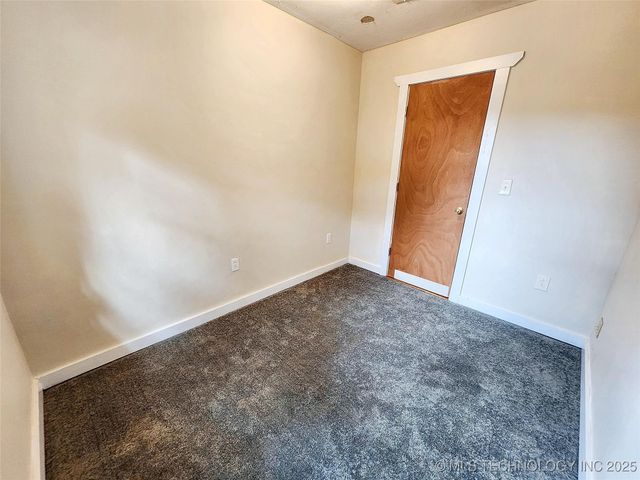 16809 W 790 Road, Tahlequah, OK 74464