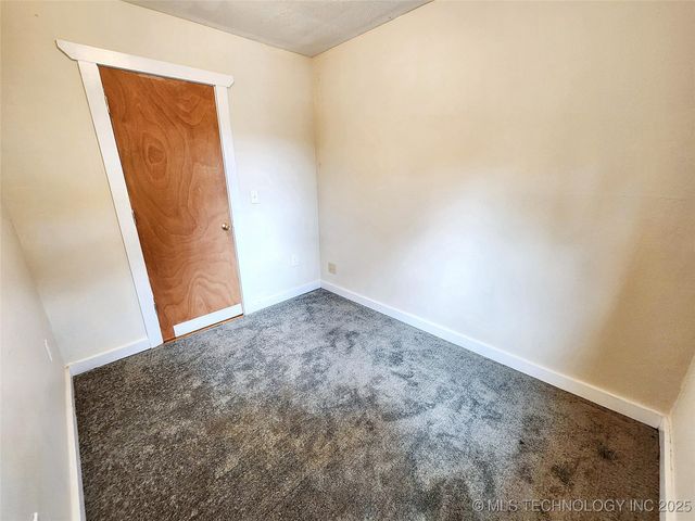 16809 W 790 Road, Tahlequah, OK 74464