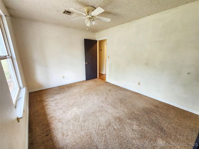 16809 W 790 Road, Tahlequah, OK 74464