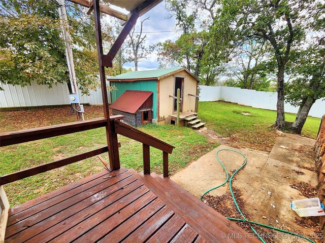 16809 W 790 Road, Tahlequah, OK 74464