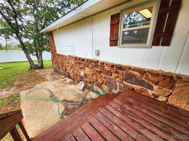 16809 W 790 Road, Tahlequah, OK 74464