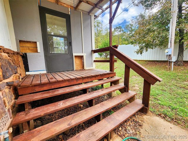 16809 W 790 Road, Tahlequah, OK 74464