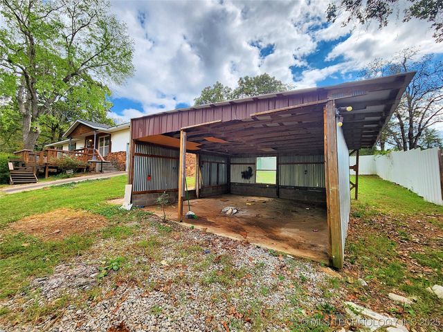 16809 W 790 Road, Tahlequah, OK 74464