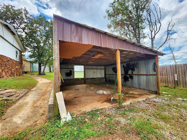 16809 W 790 Road, Tahlequah, OK 74464