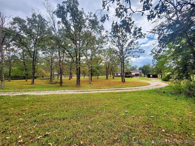 16809 W 790 Road, Tahlequah, OK 74464
