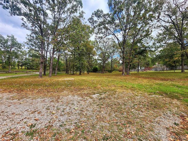 16809 W 790 Road, Tahlequah, OK 74464