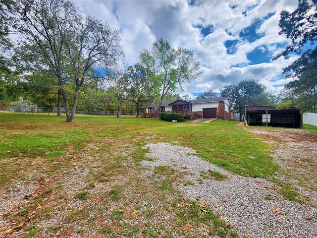 16809 W 790 Road, Tahlequah, OK 74464