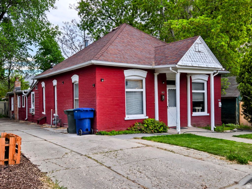 822 E SEGO AVE., Salt Lake City, UT 84102