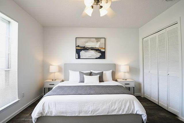 10314 Hollow Canyon Court, Sugar Land, TX 77498