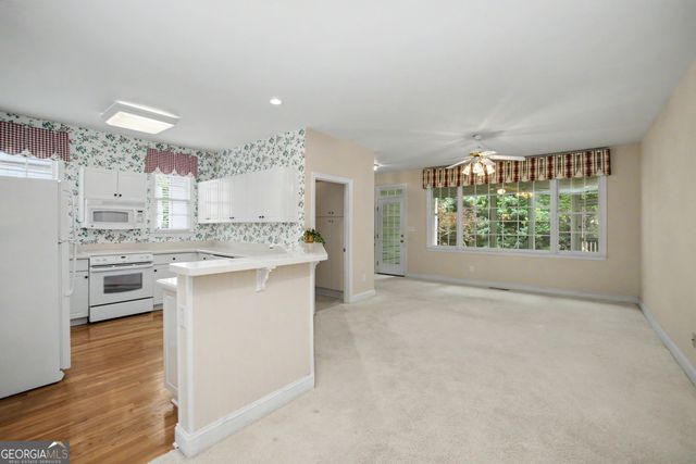 217 Sweetbriar Street, Peachtree City, GA 30269