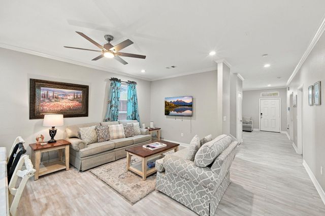 2205 30th Street, Galveston, TX 77550
