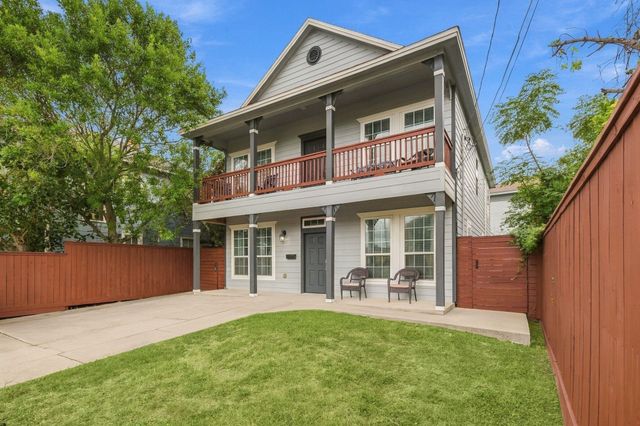 2205 30th Street, Galveston, TX 77550