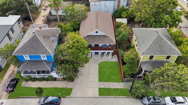 2205 30th Street, Galveston, TX 77550