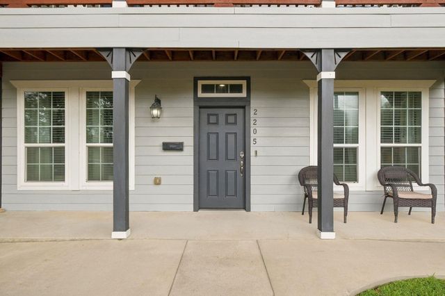 2205 30th Street, Galveston, TX 77550