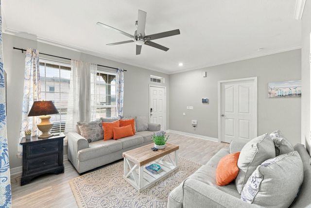 2205 30th Street, Galveston, TX 77550
