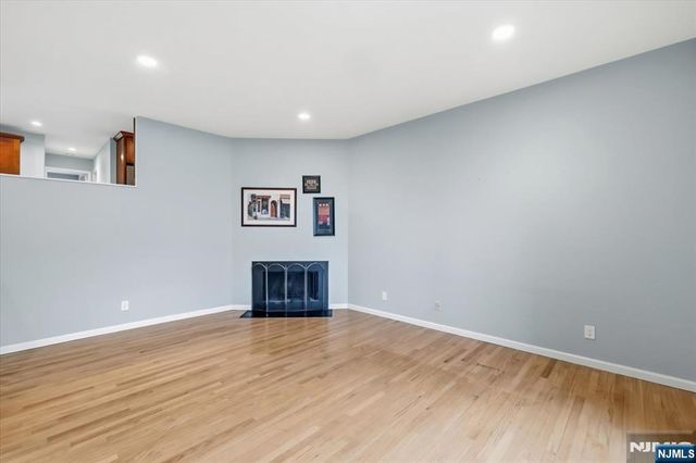 117 Sunset Key 117, Secaucus, NJ 07094