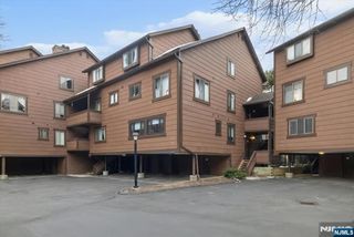 117 Sunset Key 117, Secaucus, NJ 07094