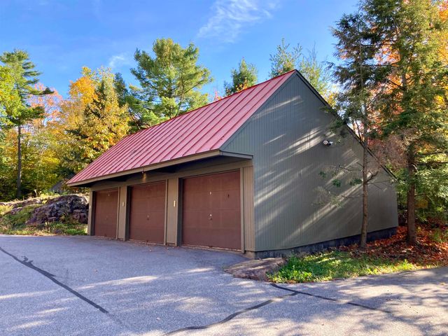 125 Redrock Dr Apt 201, Burlington, VT 05401