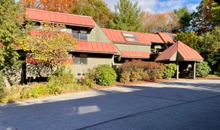125 Redrock Dr Apt 201, Burlington, VT 05401