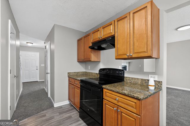 5536 La Fleur Trail, Lithonia, GA 30038