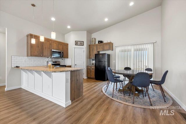 426 Stagecoach, Fruitland, ID 83619