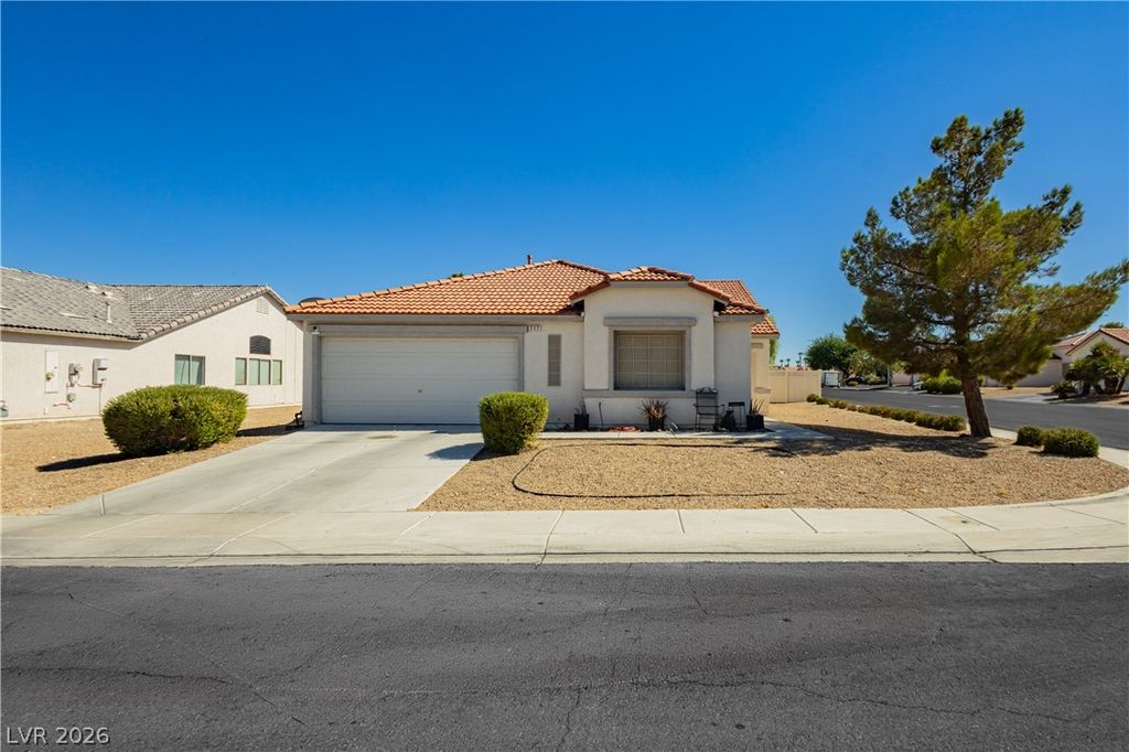 717 Bright Lights Avenue, North Las Vegas, NV 89031 — photo 2